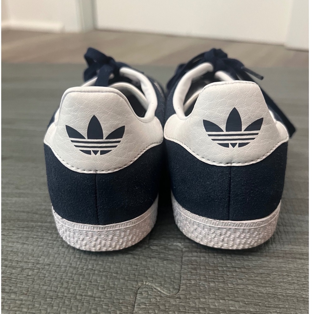 Adidas Gazelle J Kids Navy White Suede Sneakers Size 3.5Y - Picture 2 of 6